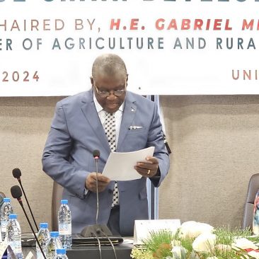 Chairperson of Steering Committee, Mr. Gabriel MBAIROBE, Minister of Agriculture and Rural Development, opens the session